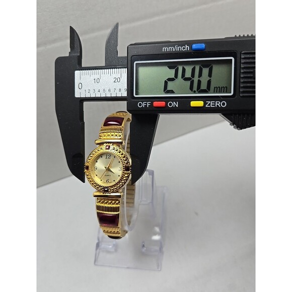 Avon Gold Tone Red Cabochon Bracelet Watch Japan Quartz New Battery 24mm Classic - Picture 5 of 11